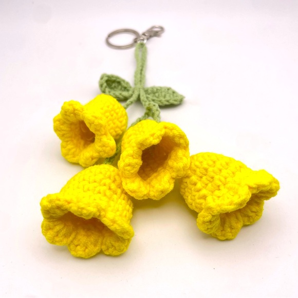 HANDMADE | Yellow Crochet Bouquet | Bag Charm | Keychain (Brand New!) 💘 - Picture 3 of 7